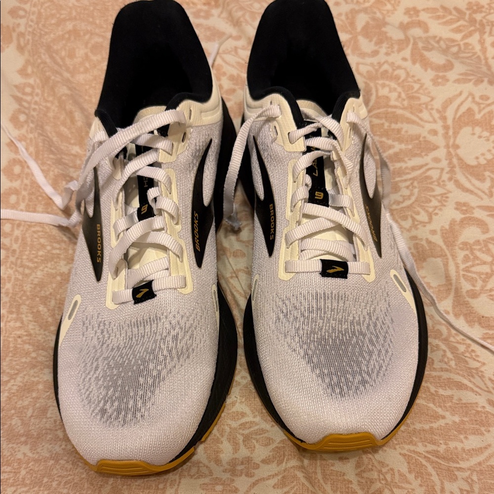 Brooks women’s White and Black Athletic Shoes. Like new condition. Launch 9 - Picture 2 of 7